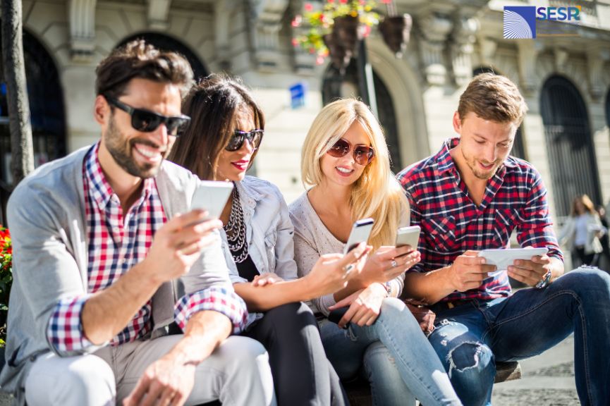 A Guide to Mindful Social Media Use